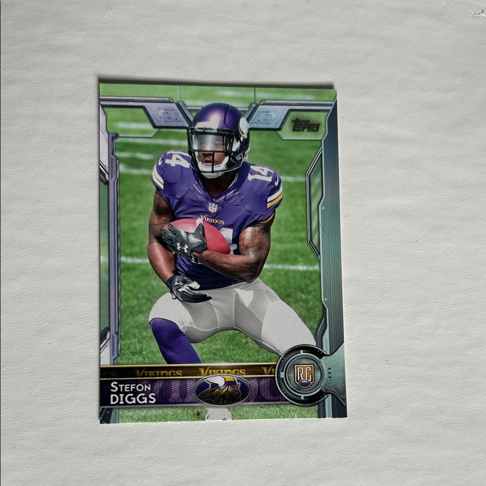 Topps Stefon Diggs Trading Card - Purple and White